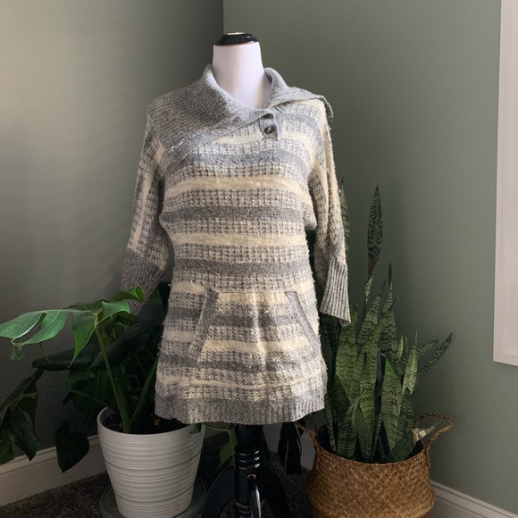 Change of the Moon Glissando Sweater Gray & Ivory Tunic - Picture 2 of 5